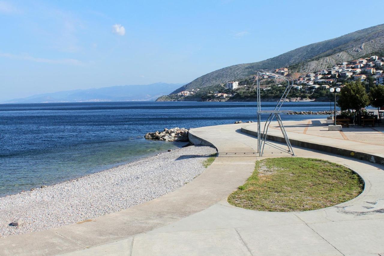 Apartments With A Parking Space Senj - 5572 エクステリア 写真