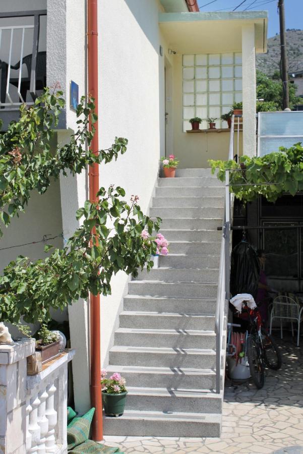 Apartments With A Parking Space Senj - 5572 エクステリア 写真