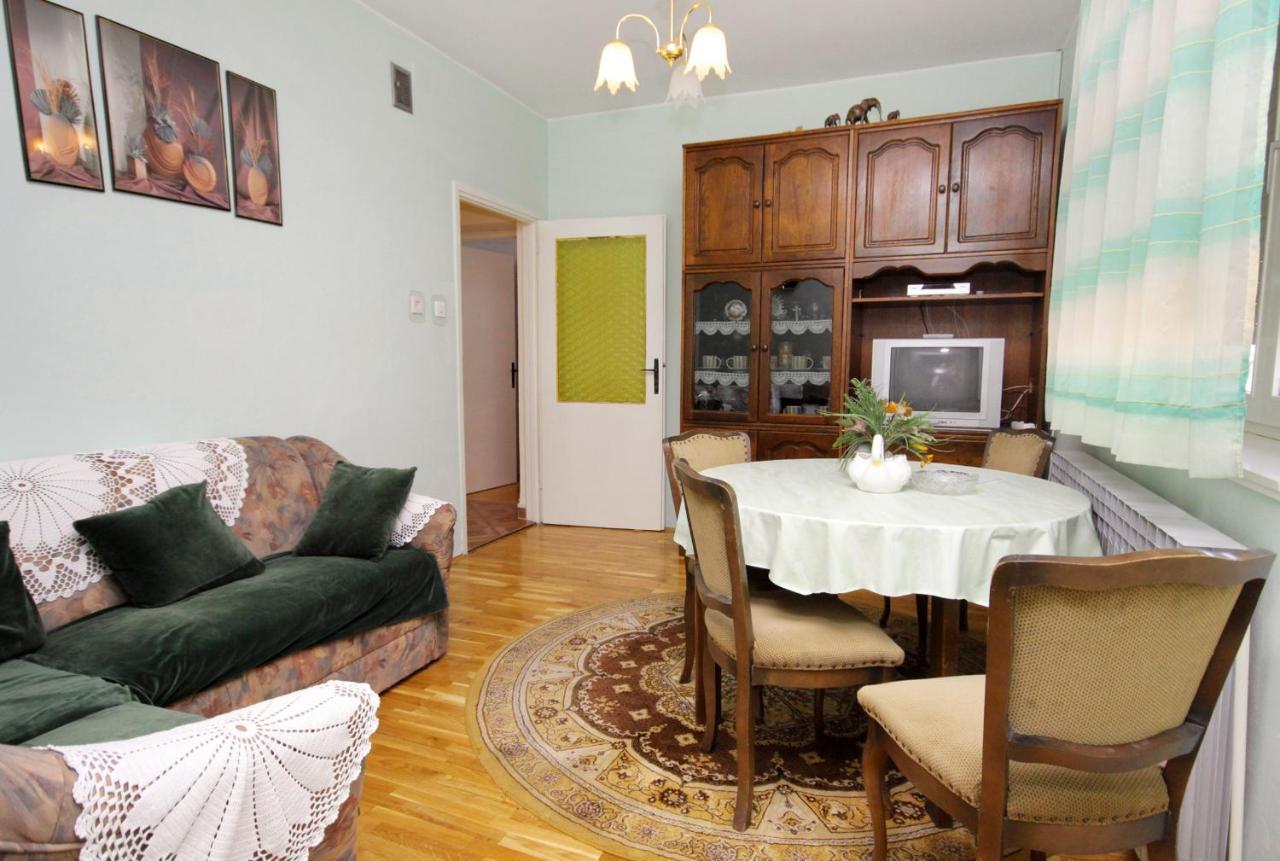 Apartments With A Parking Space Senj - 5572 エクステリア 写真