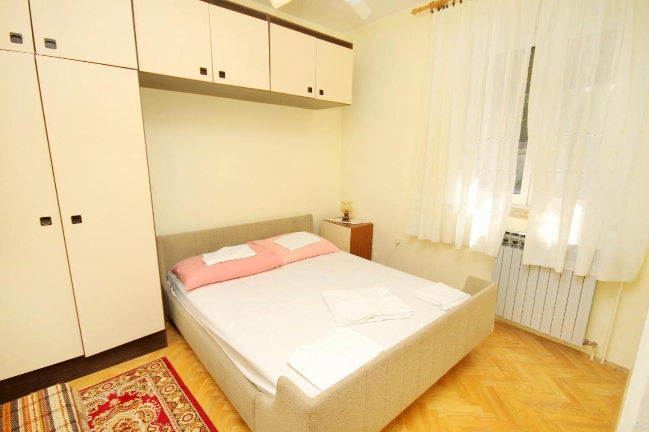 Apartments With A Parking Space Senj - 5572 エクステリア 写真